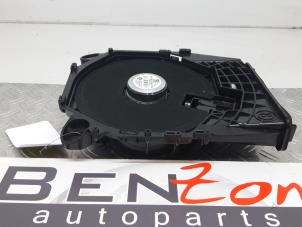Used Subwoofer BMW 3-Serie Price on request offered by Benzon Autodemontage
