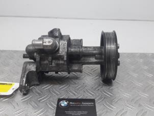 Used Power steering pump BMW X6 Price on request offered by Benzon Autodemontage