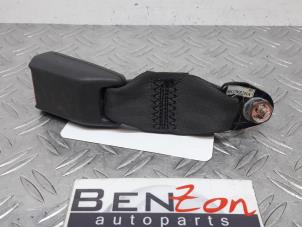 Used Seatbelt tensioner, right Mitsubishi L200 Price on request offered by Benzon Autodemontage