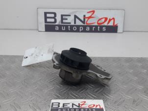 Usados Bomba de agua Chevrolet Captiva Precio de solicitud ofrecido por Benzon Autodemontage