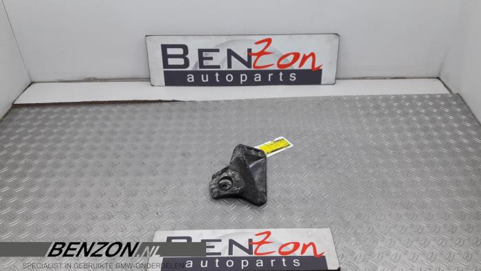 Used Engine mount BMW 5-Serie Price on request offered by Benzon Autodemontage