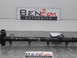 Used Fuel injector nozzle Mercedes Sprinter Price on request offered by Benzon Autodemontage