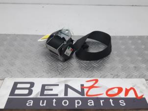 Used Rear seatbelt, right BMW 3-Serie Price on request offered by Benzon Autodemontage