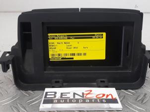 Usados Controlador de pantalla multimedia Renault Megane Precio de solicitud ofrecido por Benzon Autodemontage