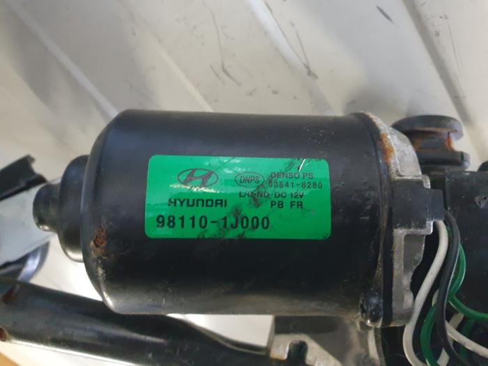 Wiper motor + mechanism Hyundai i20 1.2i 16V 9811010000 HYUNDAI