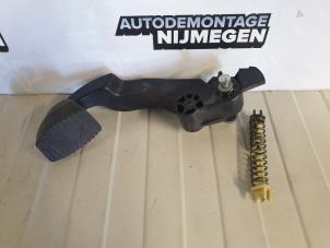 Used Clutch pedal Peugeot 208 I (CA/CC/CK/CL) 1.2 12V e-THP PureTech 110 Price on request offered by Autodemontage Nijmegen