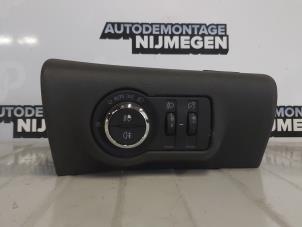 Usagé Commutateur lumière Opel Ampera 1.4 16V Prix sur demande proposé par Autodemontage Nijmegen