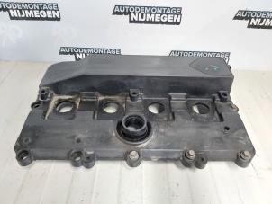 Used Rocker cover Ford Mondeo III Wagon 2.0 16V Price on request offered by Autodemontage Nijmegen