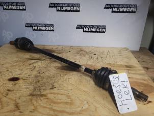 Used Front drive shaft, right Toyota Aygo (B10) 1.0 12V VVT-i Price on request offered by Autodemontage Nijmegen