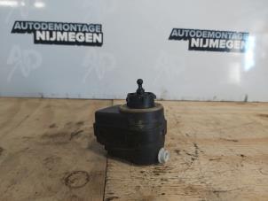 Used Headlight motor Toyota Aygo (B10) 1.0 12V VVT-i Price on request offered by Autodemontage Nijmegen