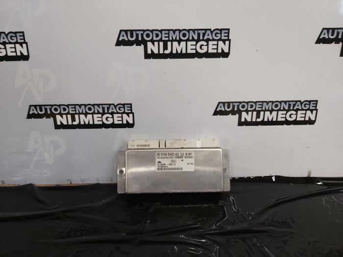 Używane Sterownik ABS Mercedes C (W202) 2.4 C-240 V6 18V Cena na żądanie oferowane przez Autodemontage Nijmegen