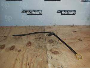 Used Oil dipstick Renault Twingo II (CN) 1.5 dCi 90 FAP Price on request offered by Autodemontage Nijmegen