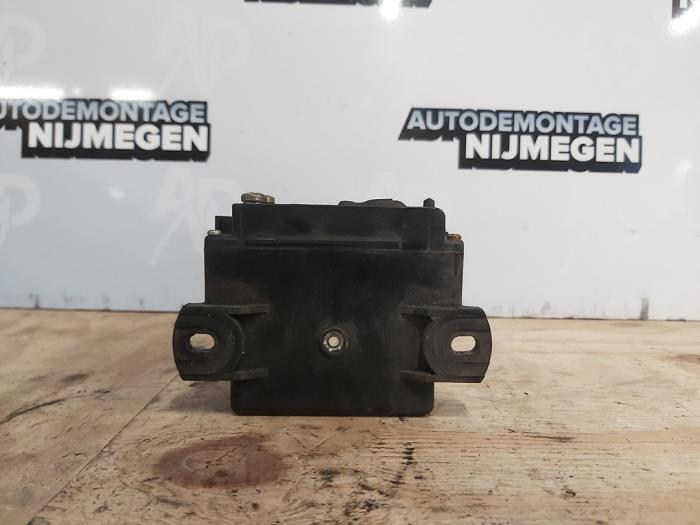 Glow plug relay Mercedes C Combi 2.2 C220D 16V 0185457232