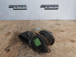 Used Front seatbelt, right Mercedes A (W168) 1.4 A-140 Price on request offered by Autodemontage Nijmegen