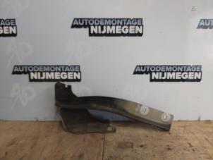 Usagé Charnière capot Fiat Grande Punto (199) 1.3 JTD Multijet 16V 85 Actual Prix sur demande proposé par Autodemontage Nijmegen