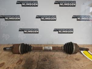 Used Front drive shaft, left Peugeot 207/207+ (WA/WC/WM) 1.4 16V Price on request offered by Autodemontage Nijmegen