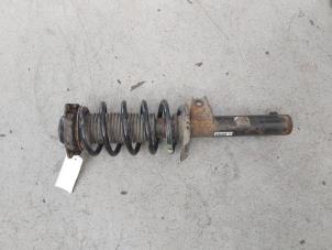 Used Front shock absorber rod, right Volkswagen Caddy Combi III (2KB,2KJ) 1.9 TDI Price on request offered by Autodemontage Nijmegen