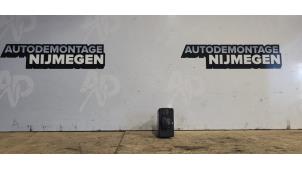 Usados Interruptor de regulador de altura Toyota Aygo (B10) 1.0 12V VVT-i Precio de solicitud ofrecido por Autodemontage Nijmegen
