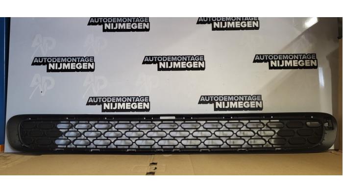 Nya Grill Mini Mini (F56) 1.2 12V One Pris på förfrågan erbjuds av Autodemontage Nijmegen