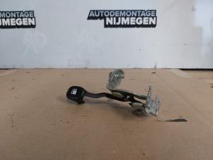 Used Tank cap cover switch Hyundai i10 (F5) 1.2i 16V Price on request offered by Autodemontage Nijmegen