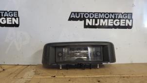 Używane Oswietlenie tablicy rejestracyjnej Renault Trafic New (FL) 1.9 dCi 100 16V Cena na żądanie oferowane przez Autodemontage Nijmegen