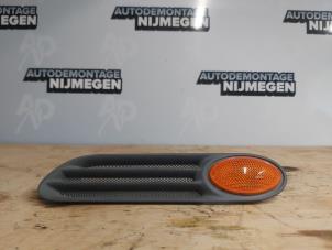 Gebrauchte Blinker Kotflügel links vorne BMW Mini One/Cooper (R50) 1.6 16V Cooper Preis auf Anfrage angeboten von Autodemontage Nijmegen