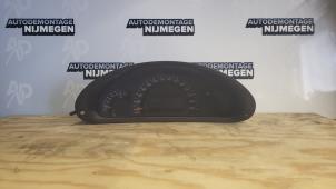 Używane Tablica rozdzielcza Mercedes C Combi (S203) 1.8 C-180K 16V Cena na żądanie oferowane przez Autodemontage Nijmegen