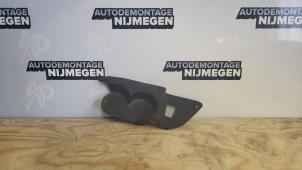 Used Middle console Peugeot 307 CC (3B) 1.6 16V Price on request offered by Autodemontage Nijmegen