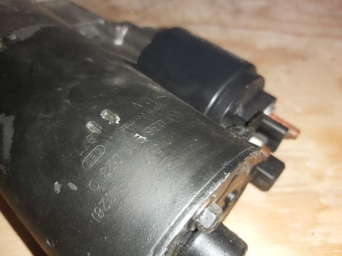 Starter Volkswagen Polo III 1.4 16V 100 - 1005831072 BOSCH
