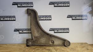 Used Front wishbone, right Porsche 944 2.5 Price on request offered by Autodemontage Nijmegen