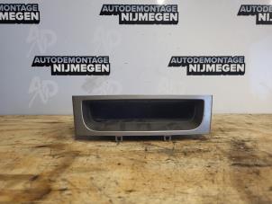 Usagé Compartiment de rangement Peugeot 308 SW (4E/H) 1.6 16V THP 150 Prix sur demande proposé par Autodemontage Nijmegen