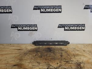 Used Seat heating switch Jaguar S-type (X200) 2.5 V6 24V Price on request offered by Autodemontage Nijmegen