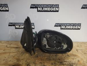 Used Wing mirror, right Volkswagen Golf V (1K1) 1.6 Price on request offered by Autodemontage Nijmegen