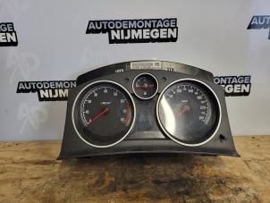 Gebrauchte Tacho - Kombiinstrument KM Opel Astra H (L48) 1.6 16V Twinport Preis auf Anfrage angeboten von Autodemontage Nijmegen