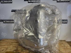 New Exhaust heat shield Renault Scénic IV (RFAJ) 1.3 TCE 16V Price on request offered by Autodemontage Nijmegen