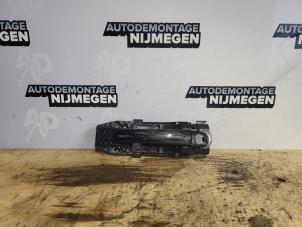 Usados Manija de puerta de 4 puertas izquierda delante Volkswagen Polo V (6R) 1.2 12V BlueMotion Technology Precio de solicitud ofrecido por Autodemontage Nijmegen