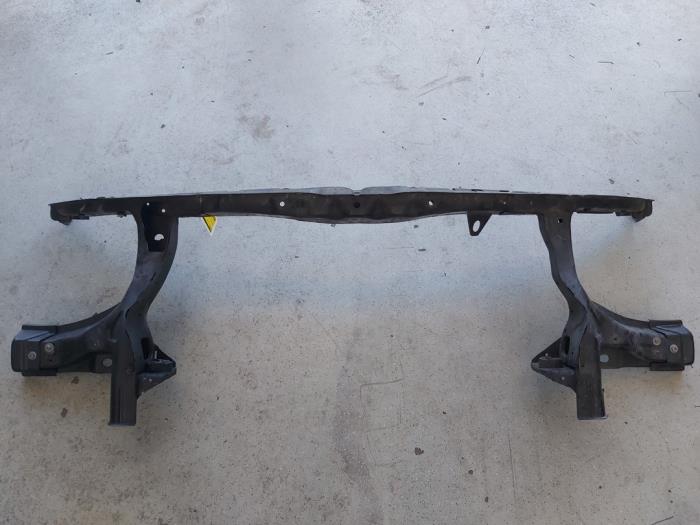 Begagnade Front Volkswagen Transporter/Caravelle T5 1.9 TDi Pris på förfrågan erbjuds av Autodemontage Nijmegen