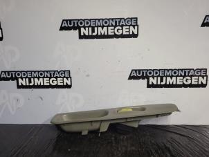 Used Electric window switch Renault Twingo (C06) 1.2 16V Price on request offered by Autodemontage Nijmegen