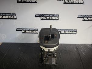 Used Automatic gear selector Peugeot 108 1.0 12V Price on request offered by Autodemontage Nijmegen