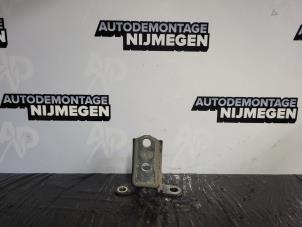 Used Rear door hinge, right Peugeot 108 1.0 12V Price on request offered by Autodemontage Nijmegen