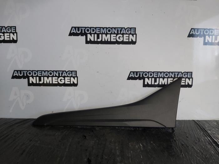 Front strip, left from a Peugeot 108 1.0 12V 2020