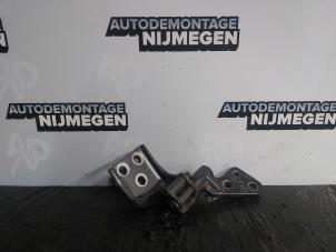 Used Rear door hinge, left Citroen Berlingo 1.6 VTi 95 16V Price on request offered by Autodemontage Nijmegen