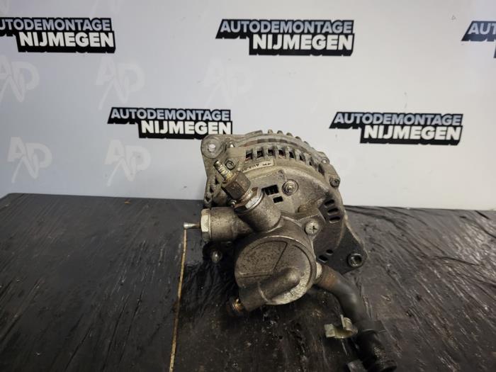 Dynamo van een Opel Combo (Corsa C) 1.7 DI 16V 2003