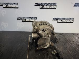 Dynamo van een Opel Combo (Corsa C) 1.7 DI 16V 2003