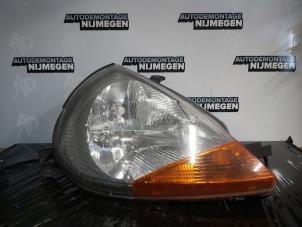 Used Headlight, right Ford Ka I 1.0i Price on request offered by Autodemontage Nijmegen