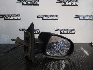 Gebrauchte Außenspiegel rechts Renault Twingo II (CN) 1.2 16V GT TCE eco2 Preis auf Anfrage angeboten von Autodemontage Nijmegen