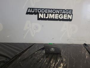 Used Rear window heating switch Toyota Aygo (B10) 1.0 12V VVT-i Price on request offered by Autodemontage Nijmegen
