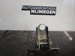 Used Front door hinge, left Ford Fiesta 6 (JA8) 1.5 TDCi Price on request offered by Autodemontage Nijmegen
