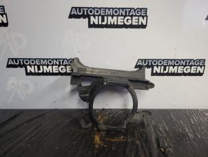 Used Front bumper, left-side component Renault Clio IV (5R) 0.9 Energy TCE 90 12V Price on request offered by Autodemontage Nijmegen