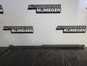 Used Rear gas strut, right Hyundai Getz 1.1i 12V Price on request offered by Autodemontage Nijmegen